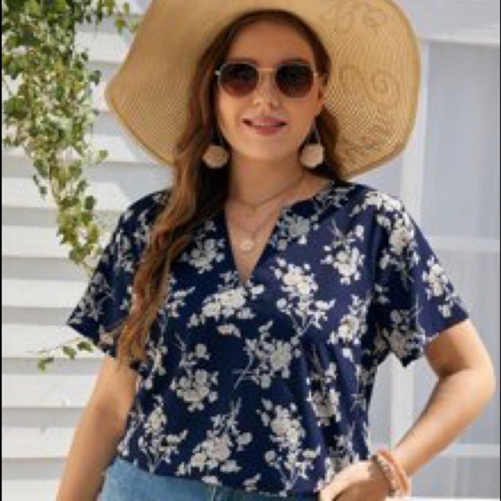 Floral print blouse